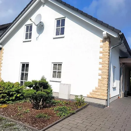 Vakantiehuis 21096 *